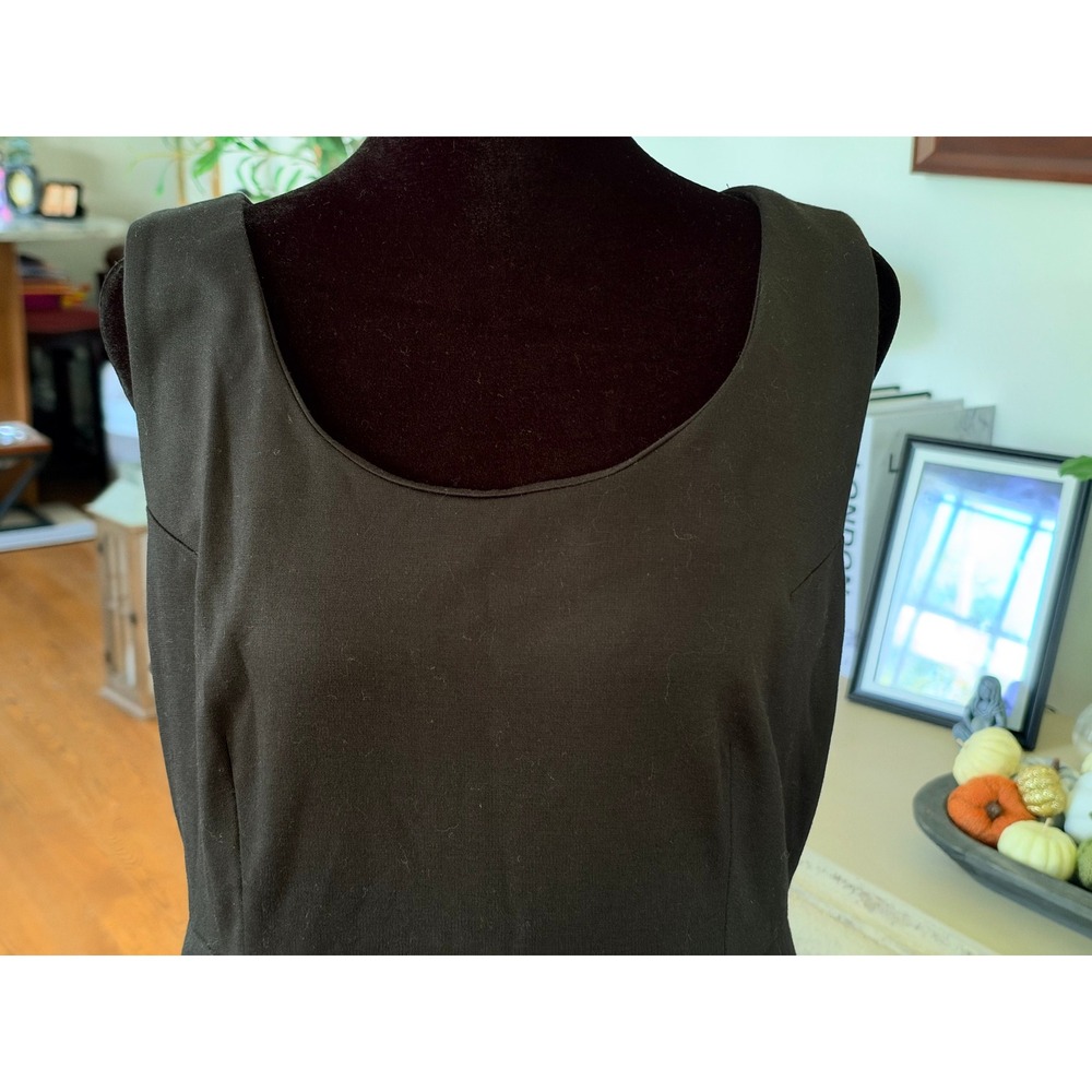 Sleeveless Pleated Fit & Flare Little Black Dress Scoop Neck Knee Length sz(L) - Picture 3 of 11